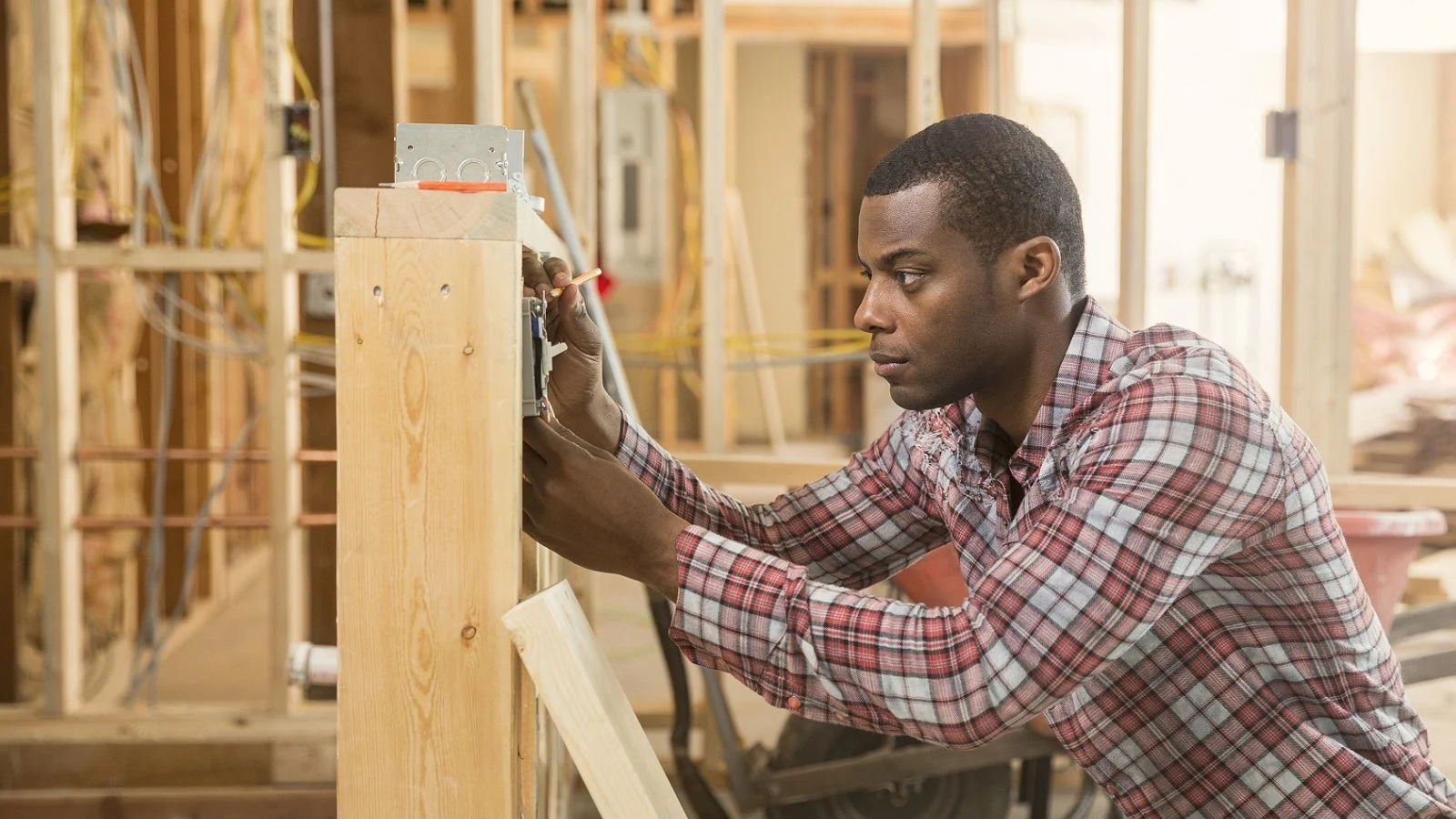 Immediate Wanted For Carpenter At Eko Maintenance Limited